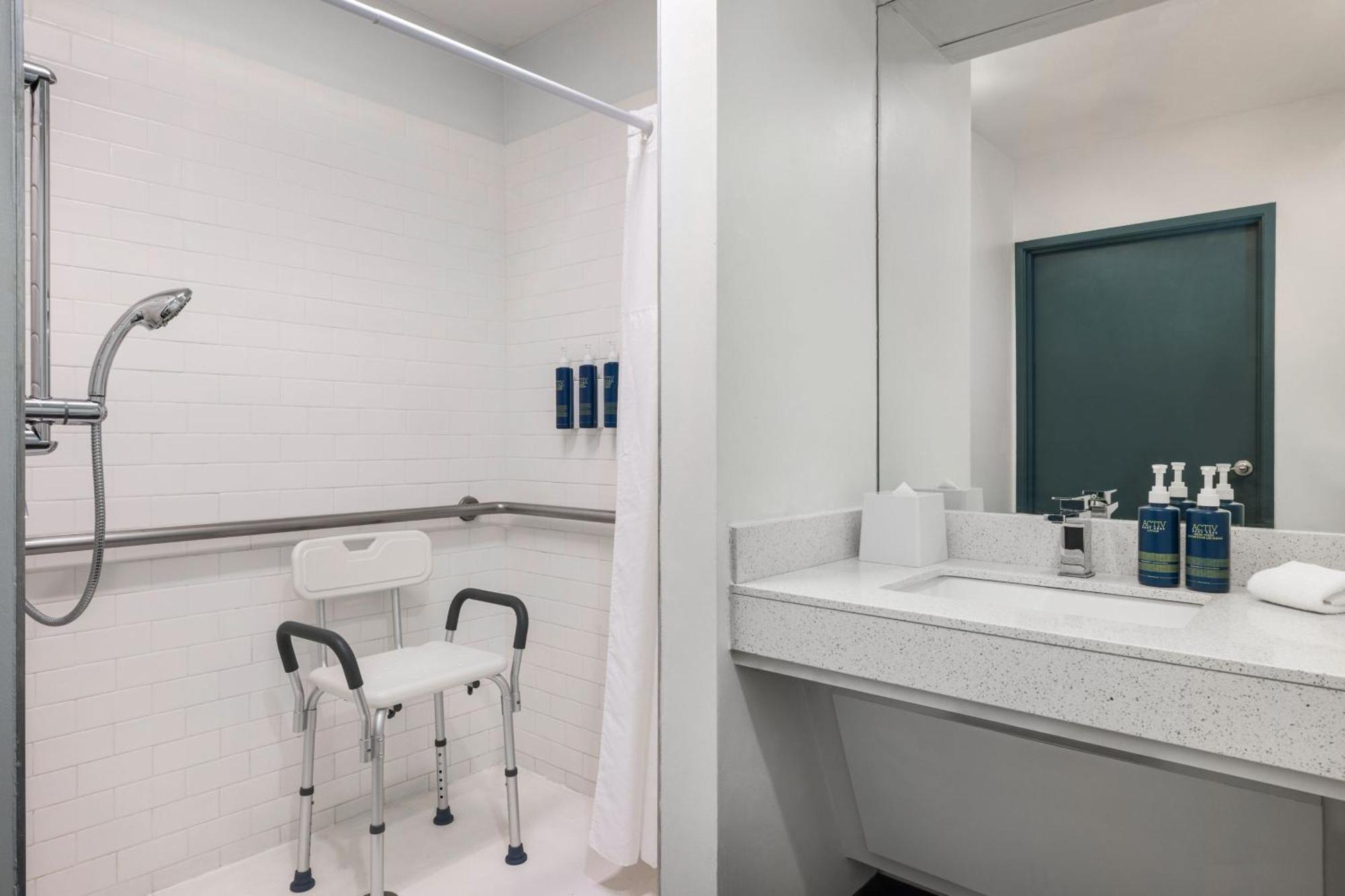 Four Points By Sheraton Greensboro Airport Exteriér fotografie