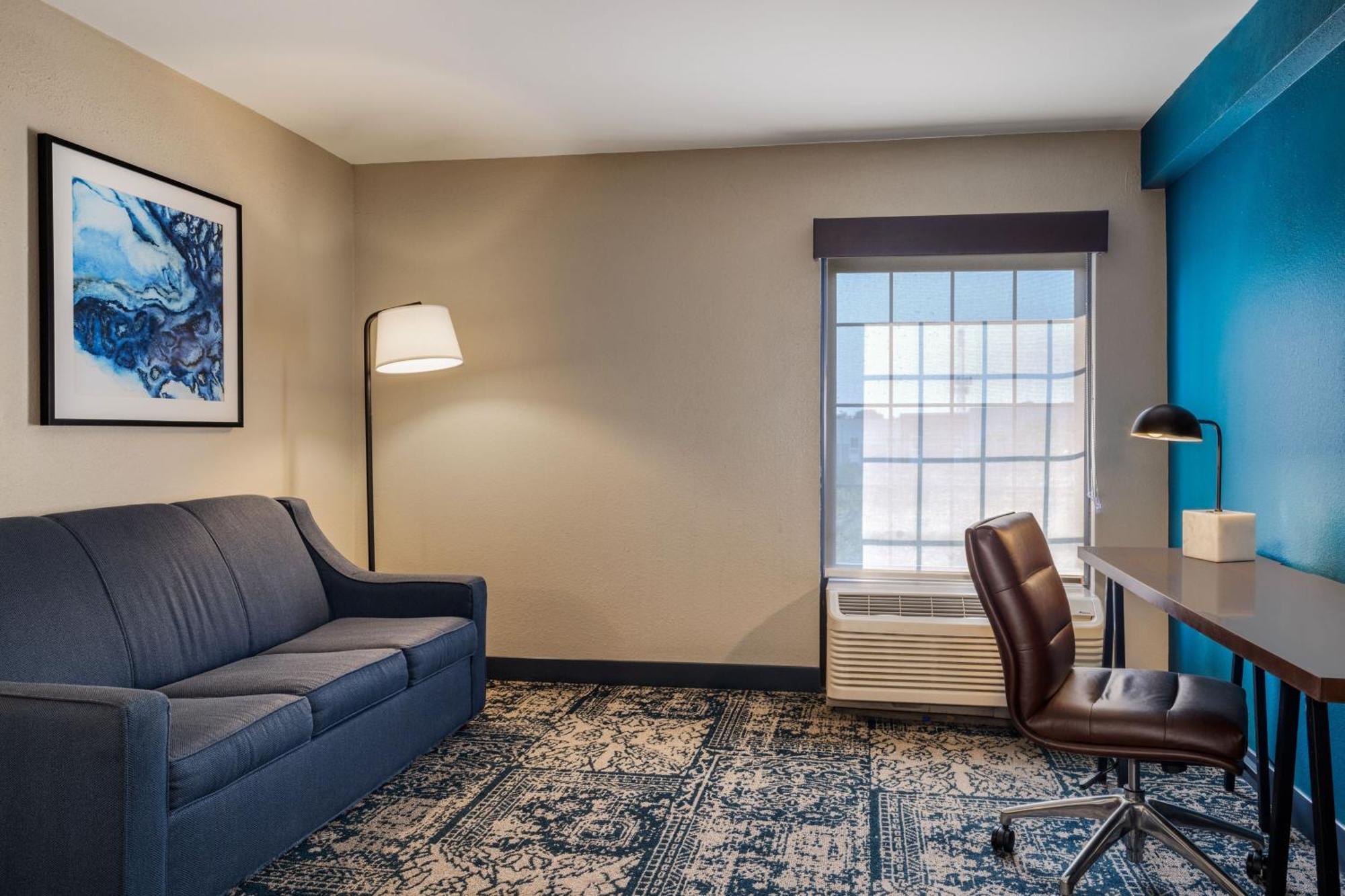 Four Points By Sheraton Greensboro Airport Exteriér fotografie