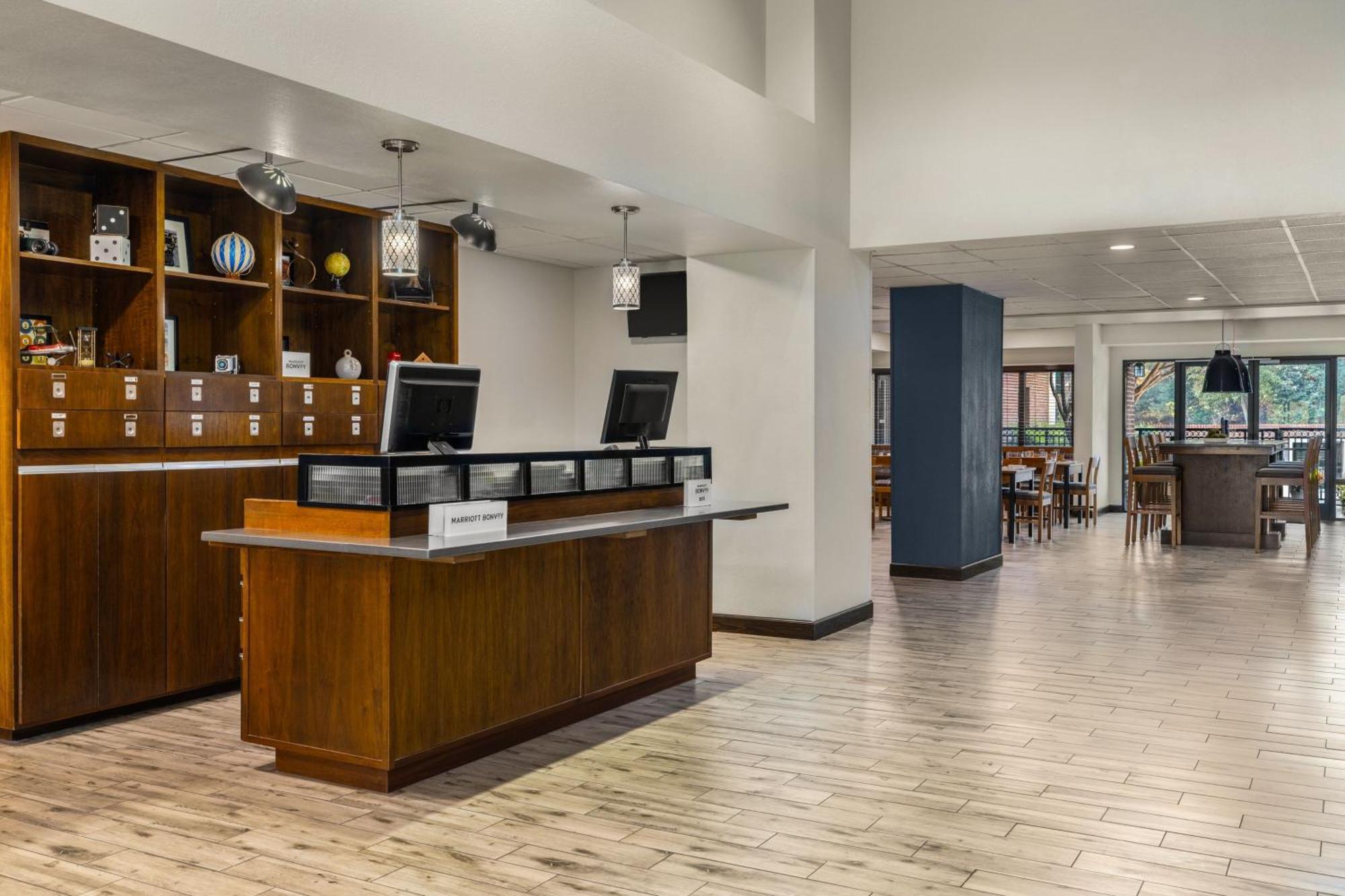 Four Points By Sheraton Greensboro Airport Exteriér fotografie