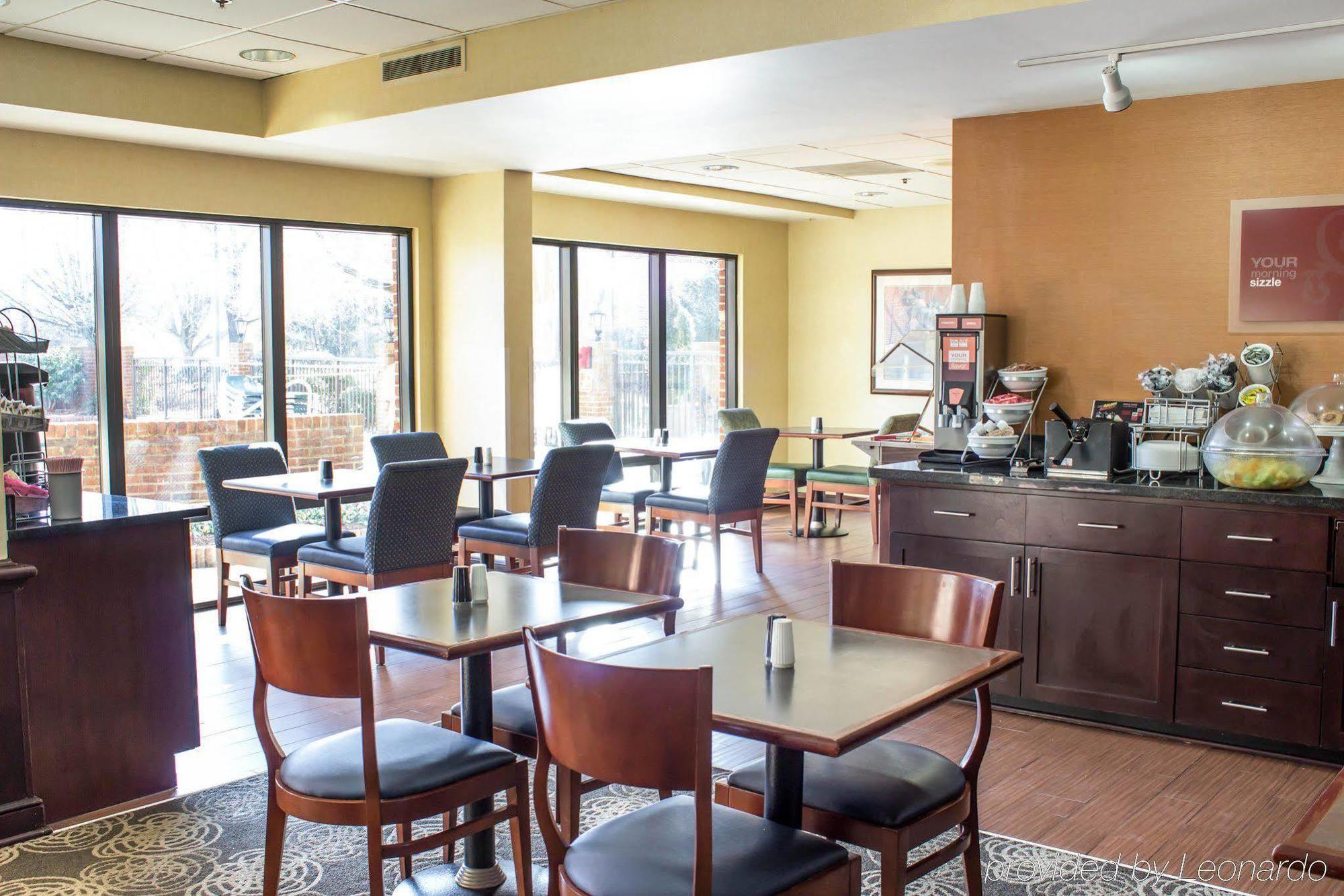 Four Points By Sheraton Greensboro Airport Exteriér fotografie